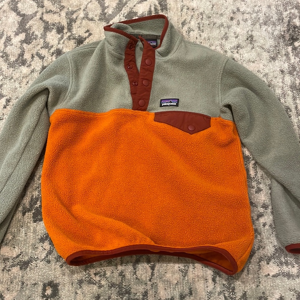Boys Patagonia 5-6 fleece